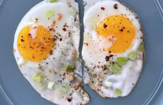 tips-menggoreng-telur-mata-sapi-agar-kuningannya-lembut