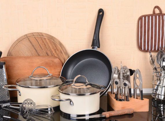 peralatan-masak-wajib-di-dapur-untuk-pemula