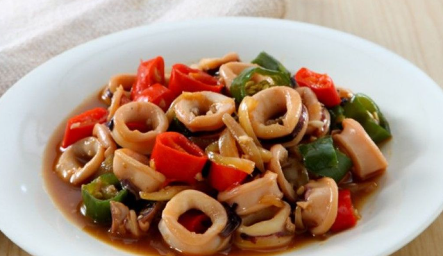 Tips Masak Cumi Saus Tiram agar Tetap Empuk