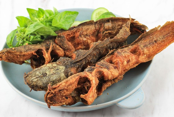 Tips Masak Ikan Goreng Lele agar Renyah dan Gurih